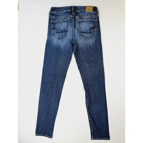 American Eagle Outfitters Size 2 Long Super Stretch Skinny Blue Denim Logo Jeans - Picture 1 of 13